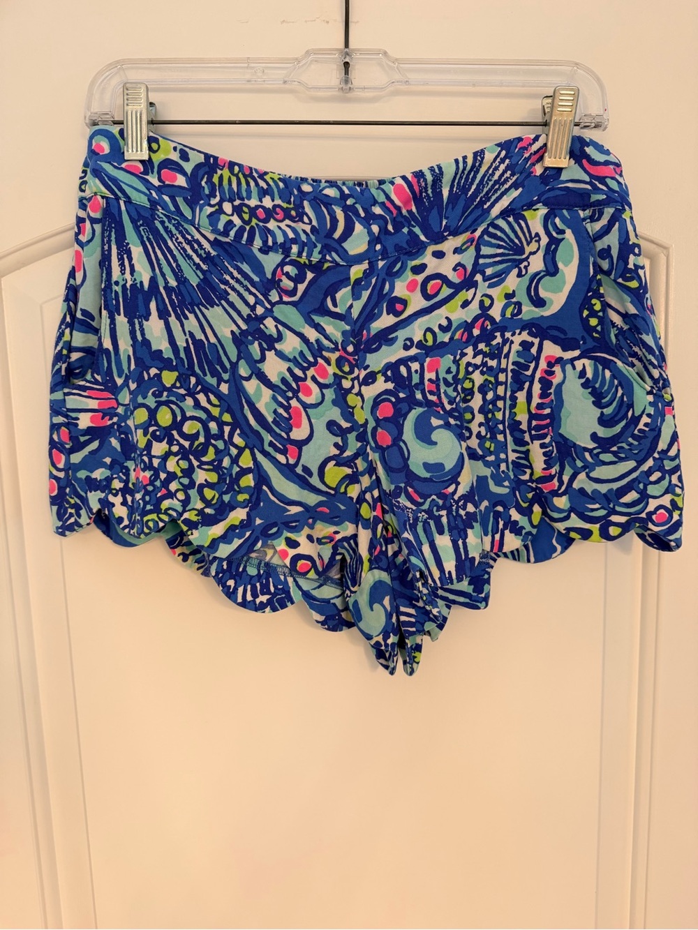 Lilly Pulitzer Blue Print Dahlia Shorts Size M